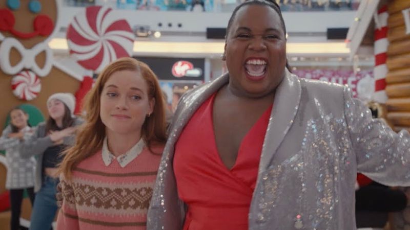 Especial de Natal de Zoey's Extraordinary Playlist ganha data de estreia; assista teaser | Arroba Nerd Especial de Natal de Zoey's Extraordinary Playlist ganha data de estreia; assista teaser | Arroba Nerd